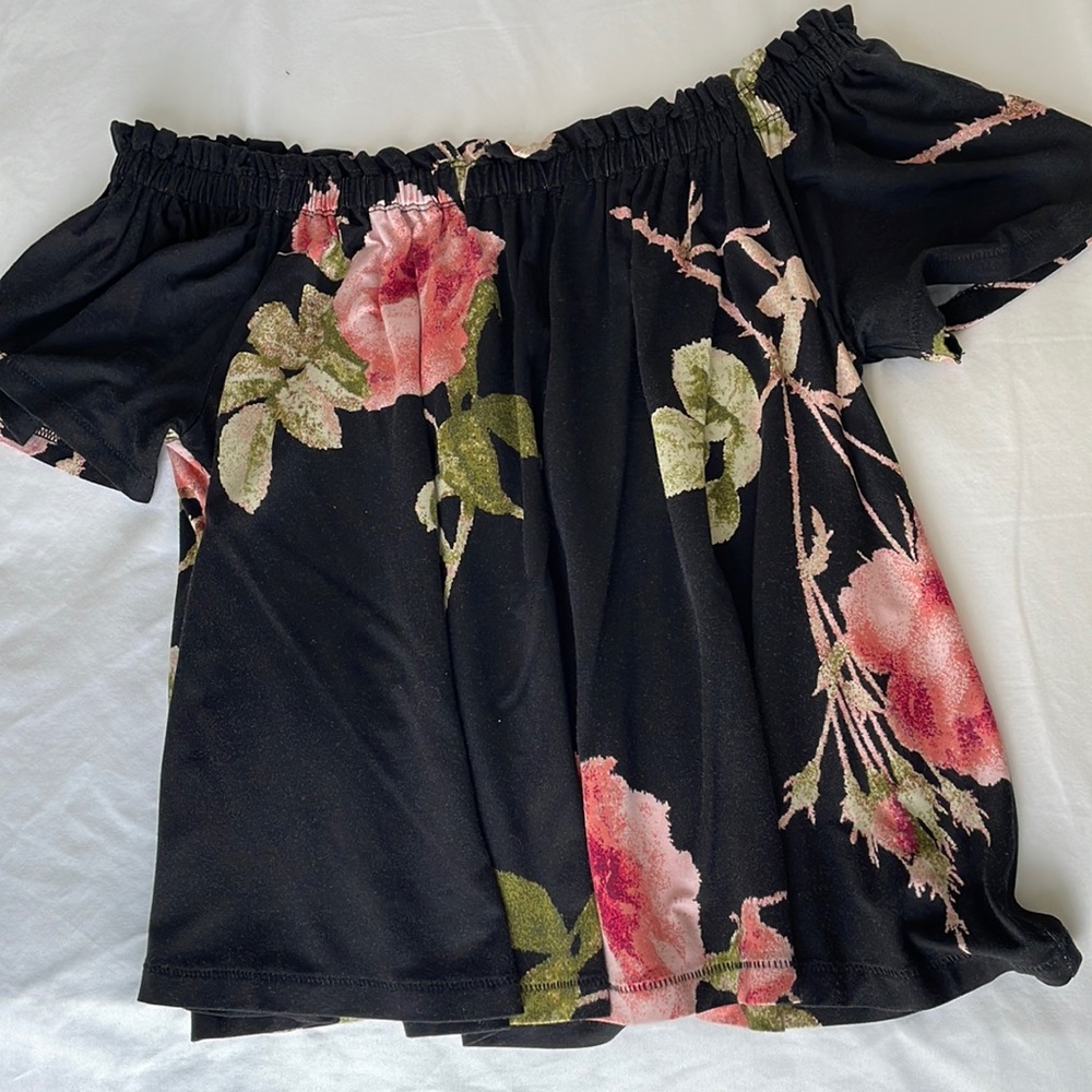 Aritzia off shoulder xxs